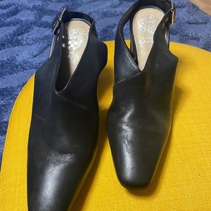 Size 11 black Vince Camuto sling back pumps. Worn once.